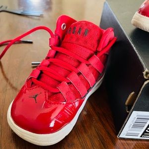 Jordan max aura (TD) size 5c